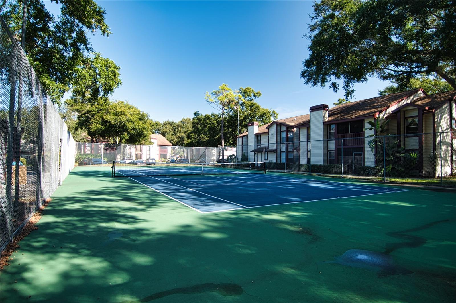 HARBOURTOWNE AT COUNTRY - Residential Lease