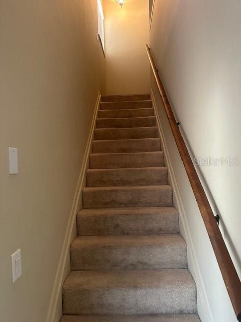 HARBOURTOWNE AT COUNTRY - Residential Lease