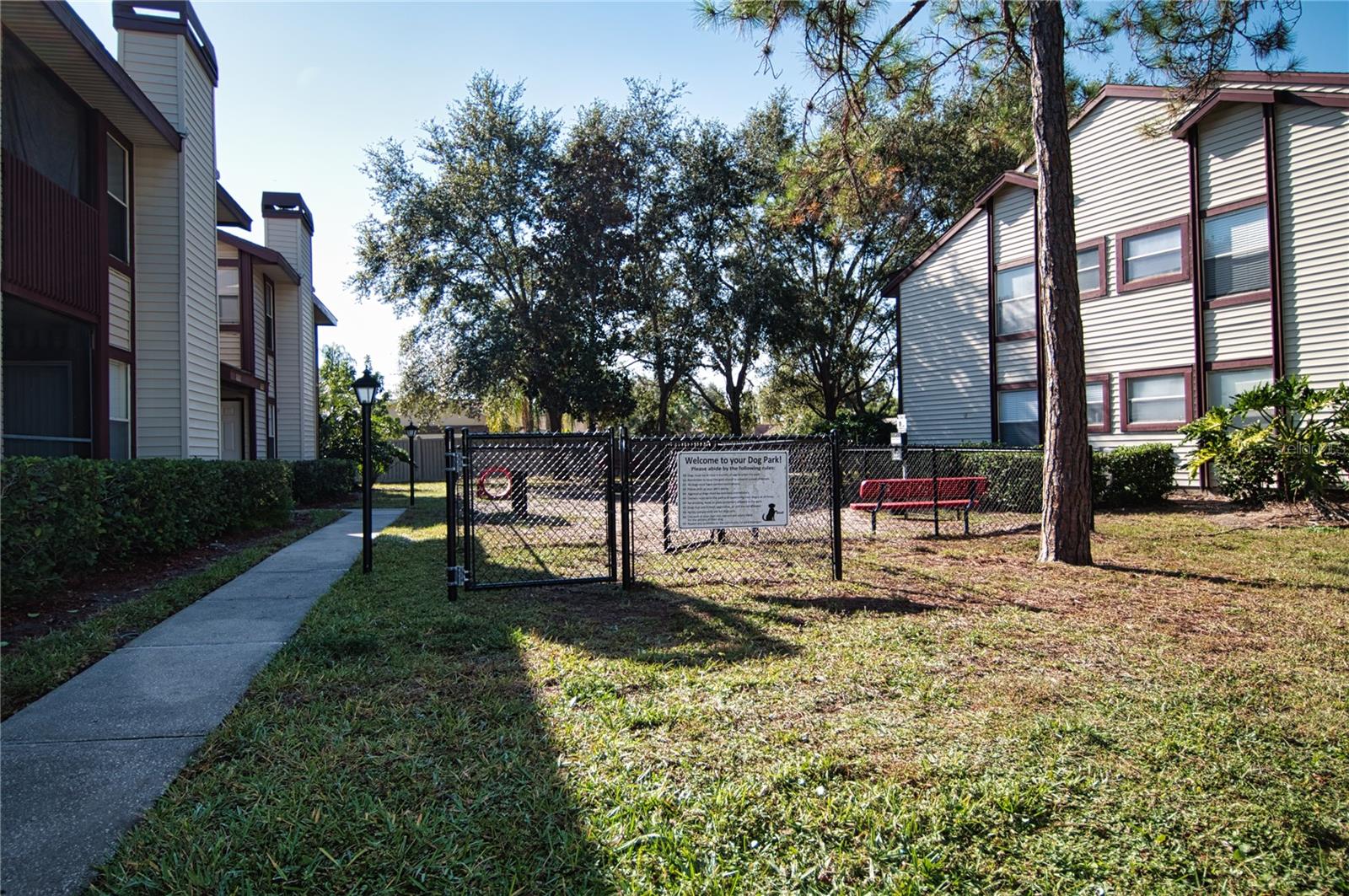 HARBOURTOWNE AT COUNTRY - Residential Lease