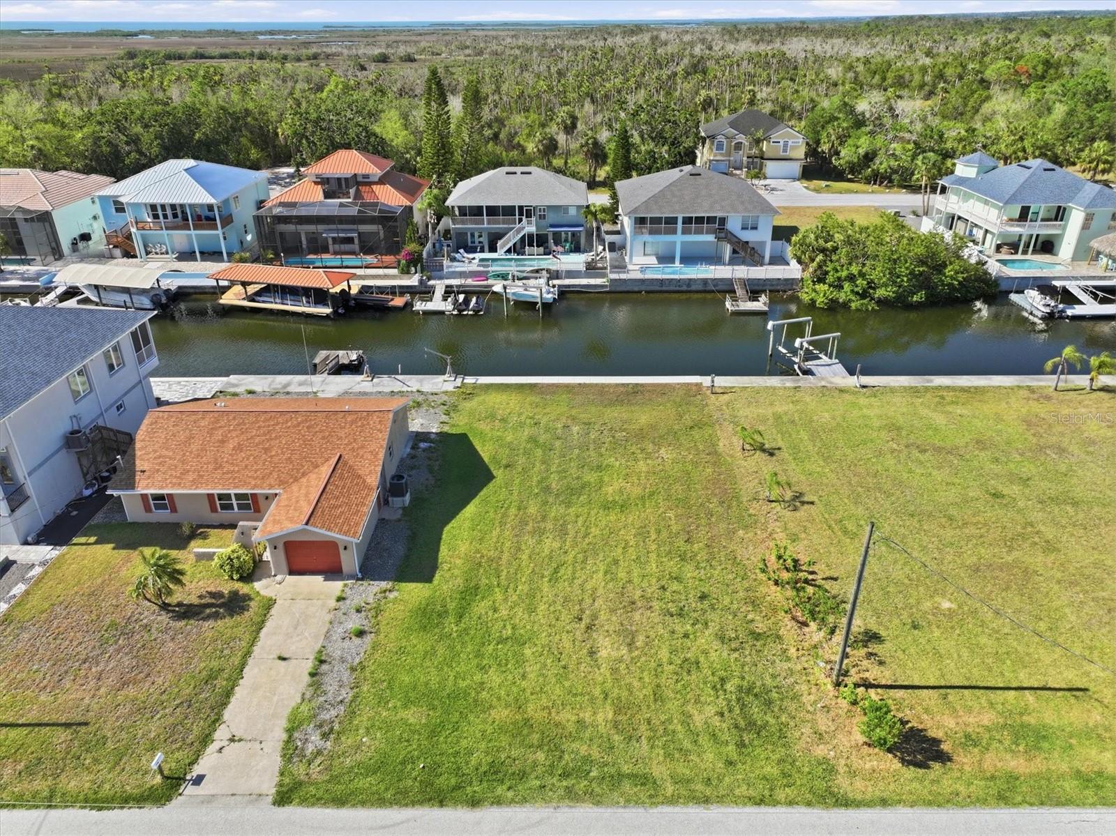 SEA PINES - Land