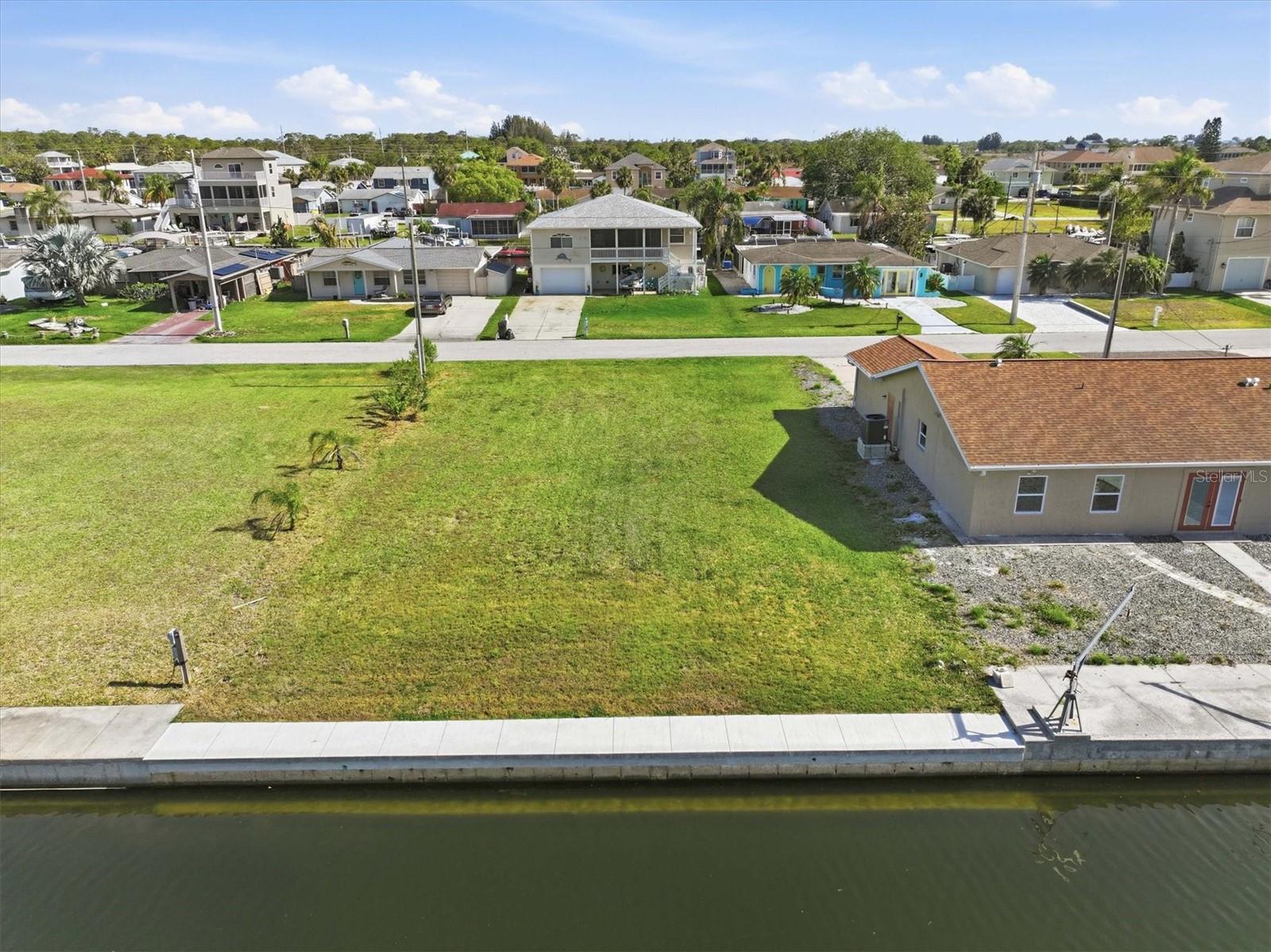 SEA PINES - Land