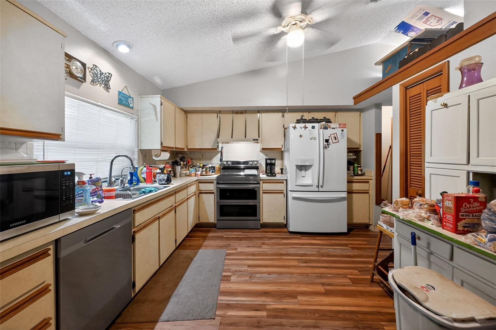 SPRING HILL - Residential