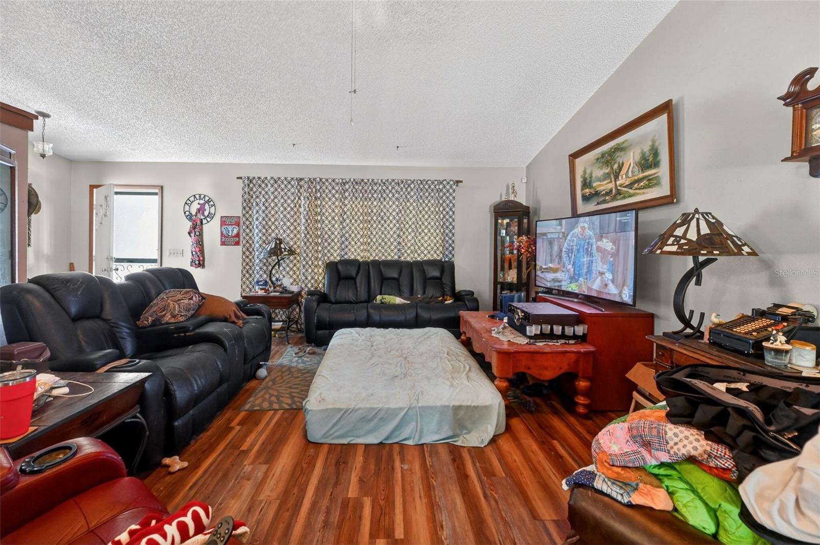 SPRING HILL - Residential