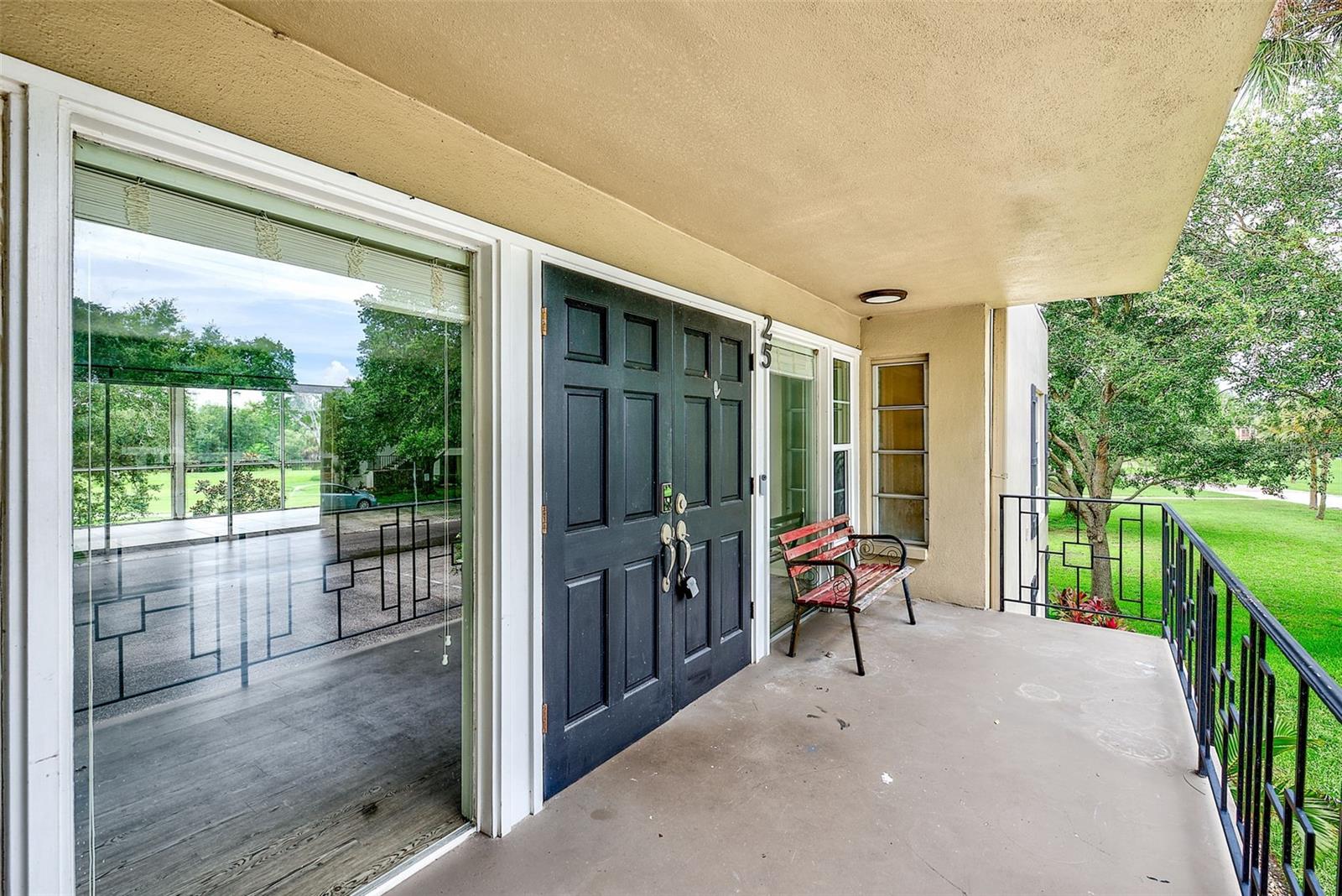 25 COUNTRY CLUB DRIVE