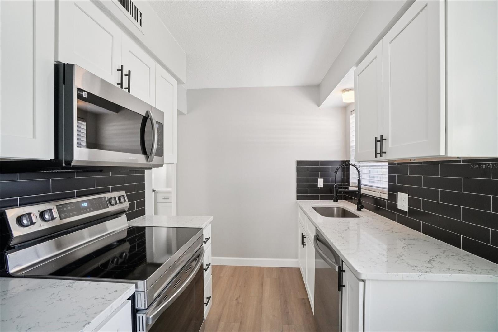 LES CHATEAUX CONDO - Residential
