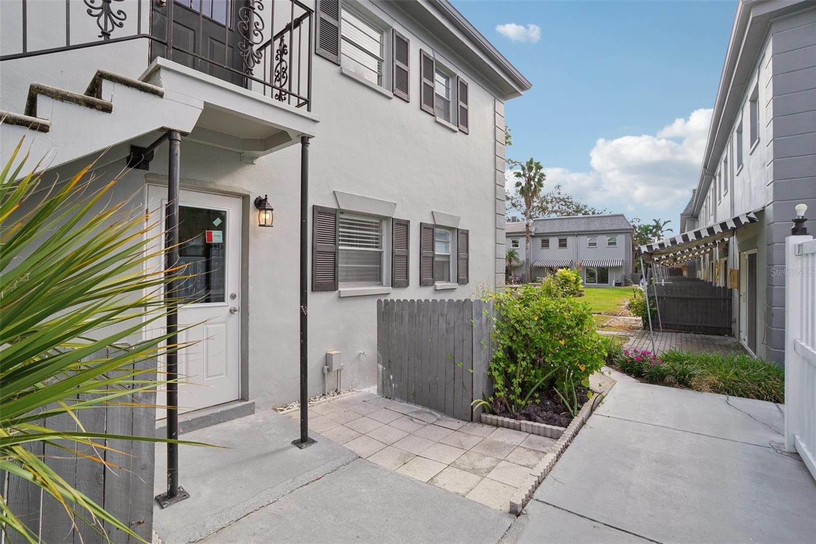 LES CHATEAUX CONDO - Residential