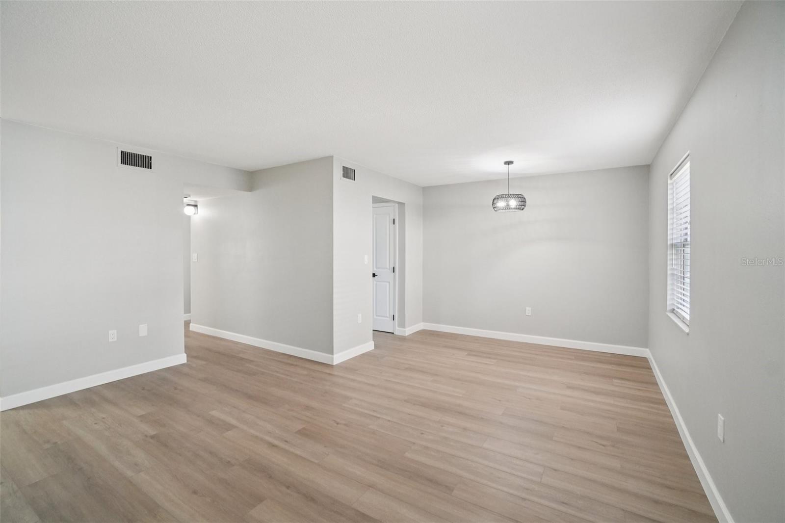 LES CHATEAUX CONDO - Residential