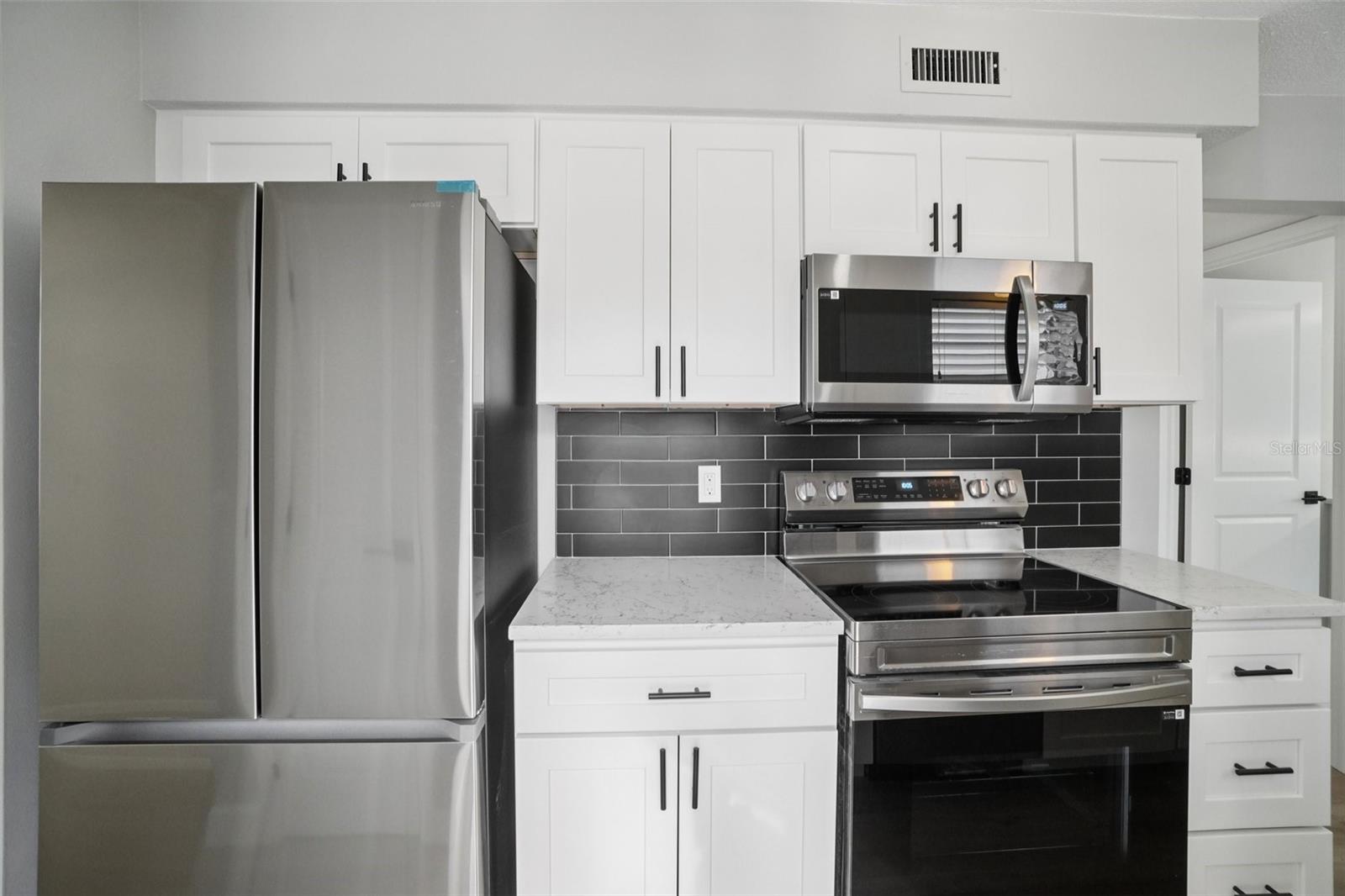 LES CHATEAUX CONDO - Residential