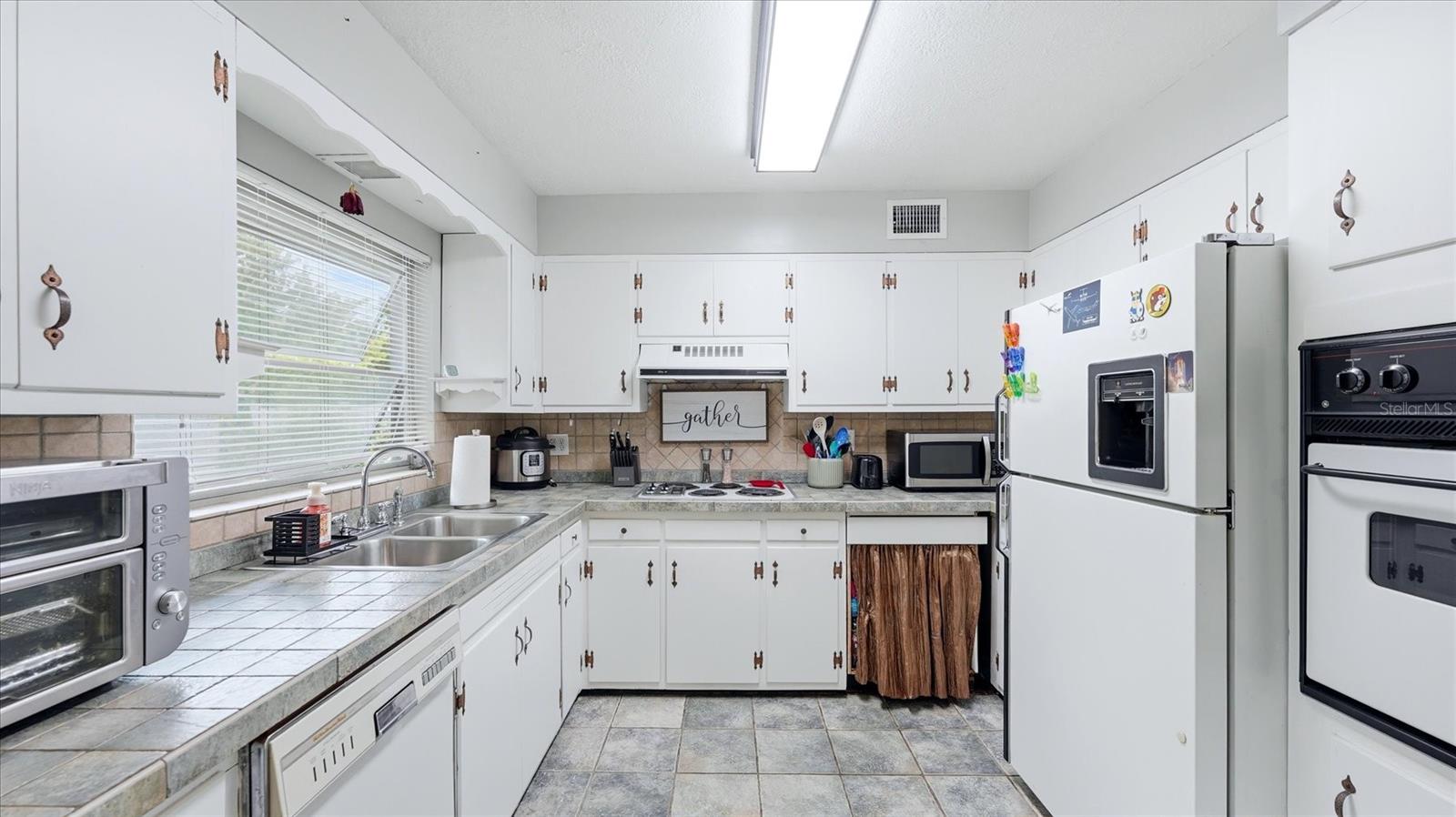 PARKLAWN - Residential