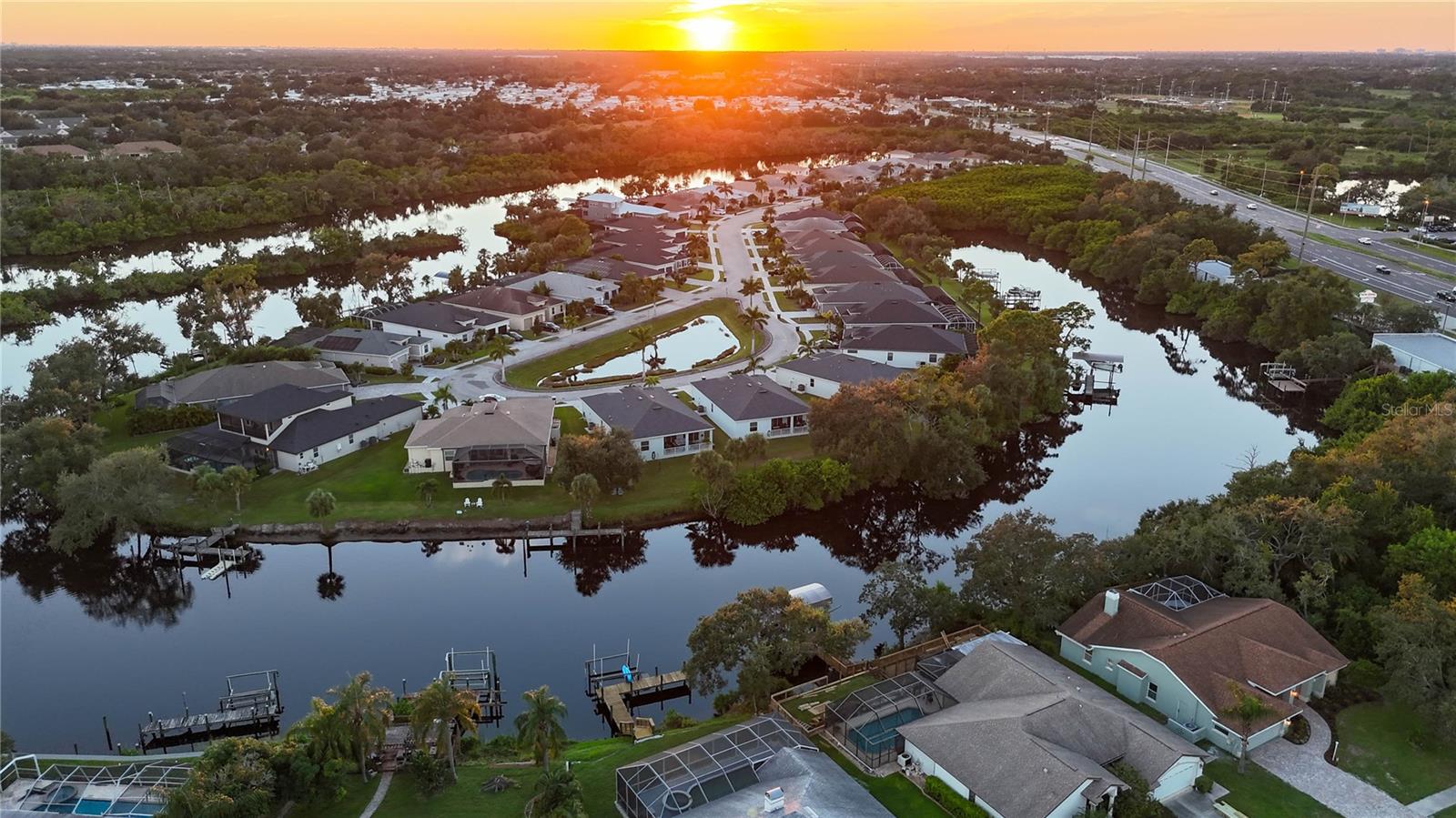 RIVER LANDINGS BLUFFS PH I - Residential