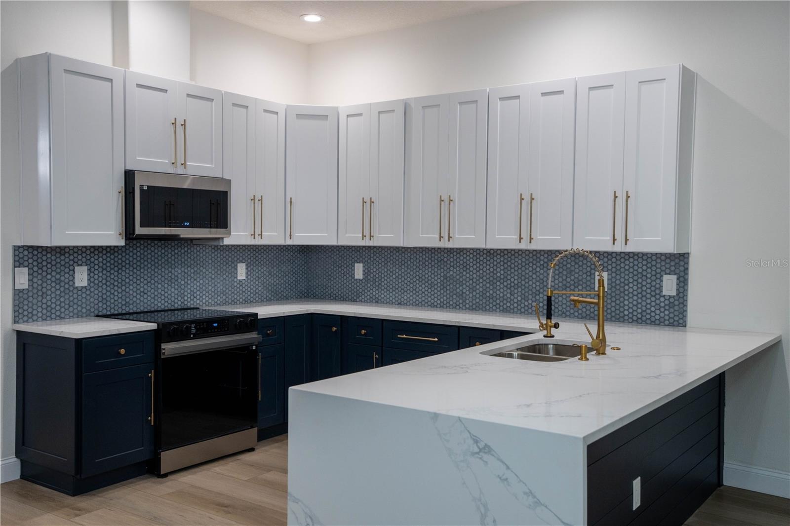 RIVER LANDINGS BLUFFS PH I - Residential