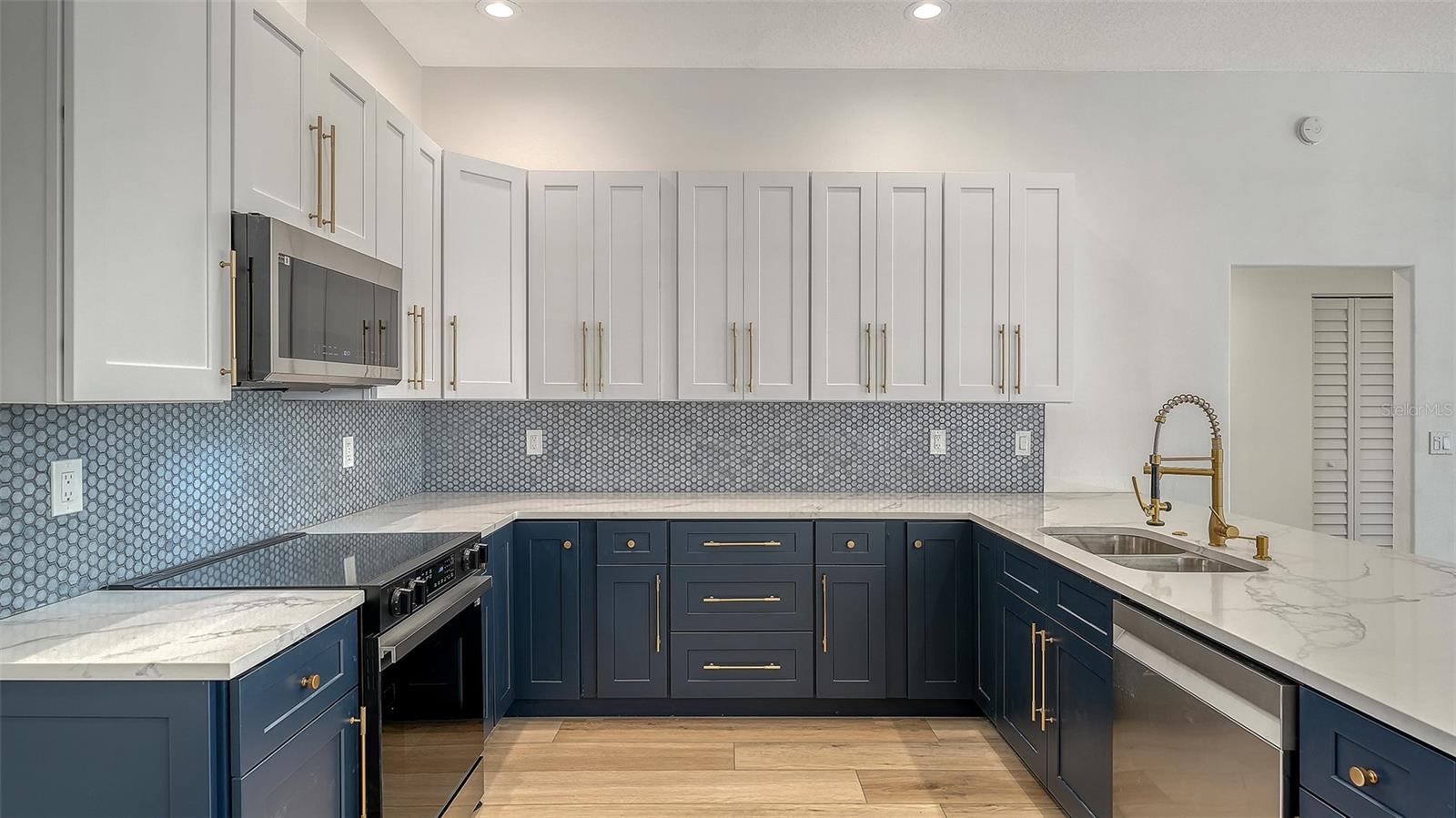 RIVER LANDINGS BLUFFS PH I - Residential