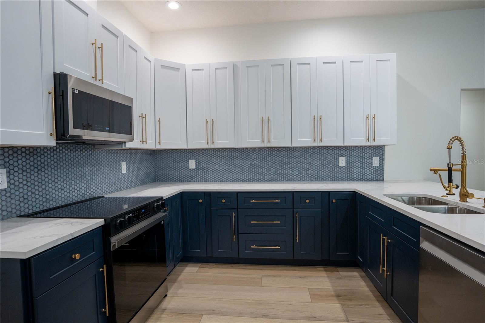 RIVER LANDINGS BLUFFS PH I - Residential