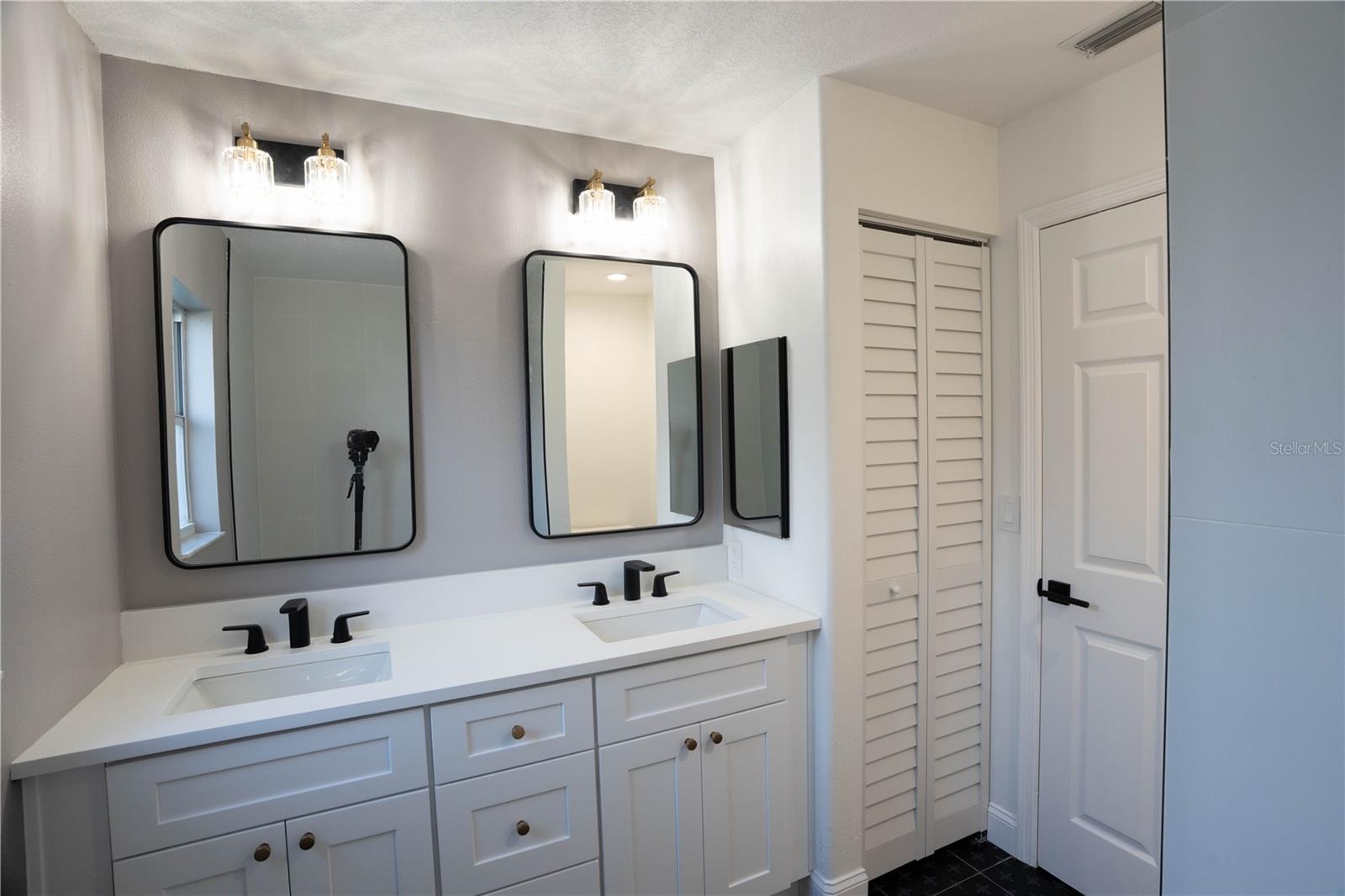 RIVER LANDINGS BLUFFS PH I - Residential