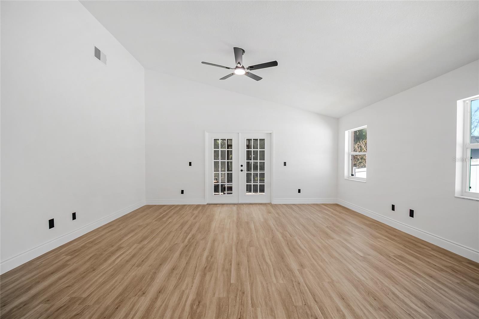 COURTYARDS PH 02 - Residential