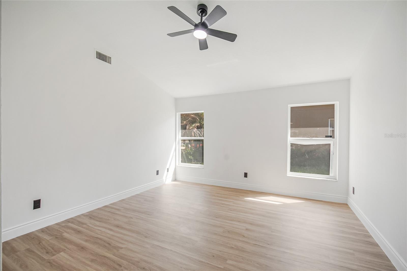 COURTYARDS PH 02 - Residential