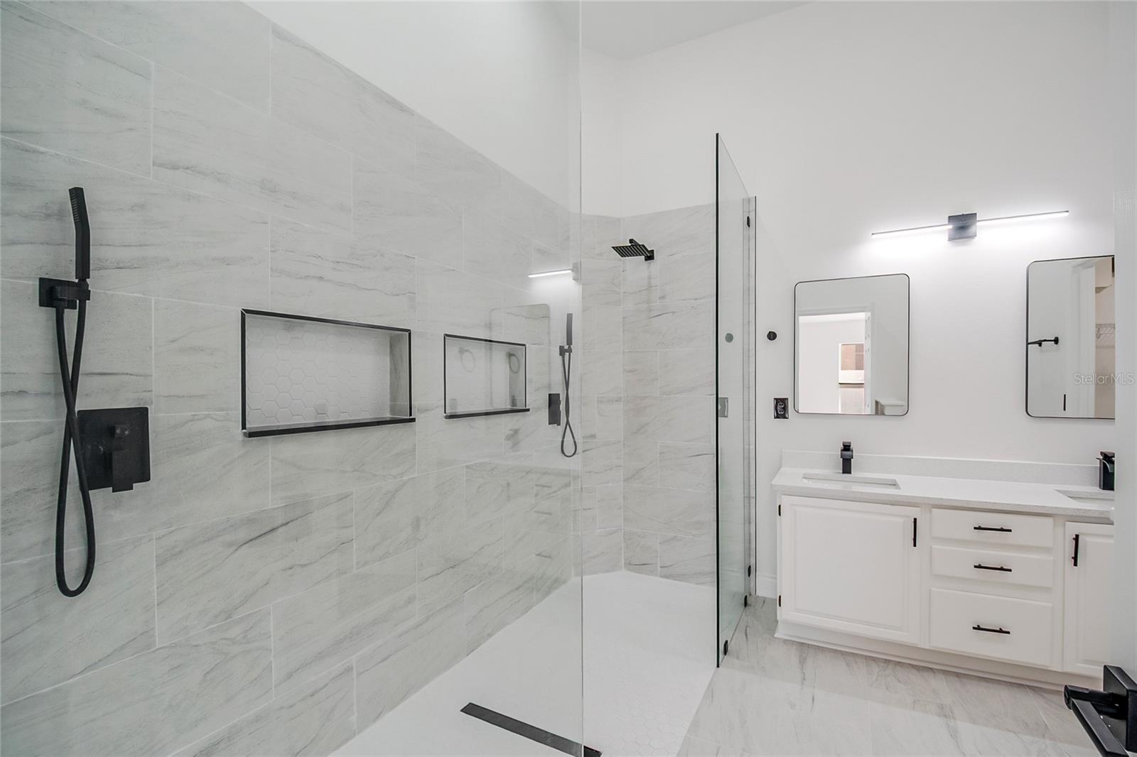 COURTYARDS PH 02 - Residential