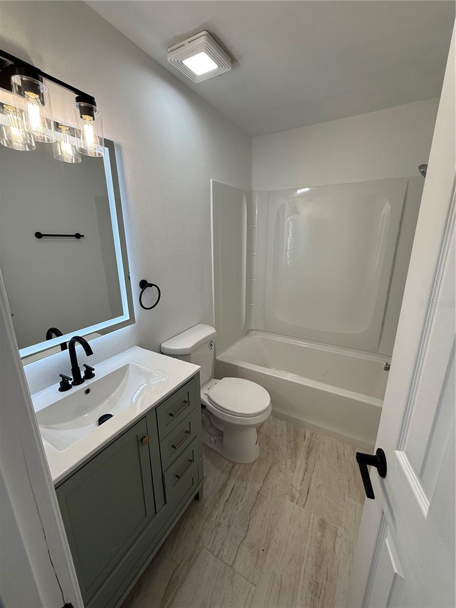 HIDDEN LAKE VILLAGE - Residential Lease
