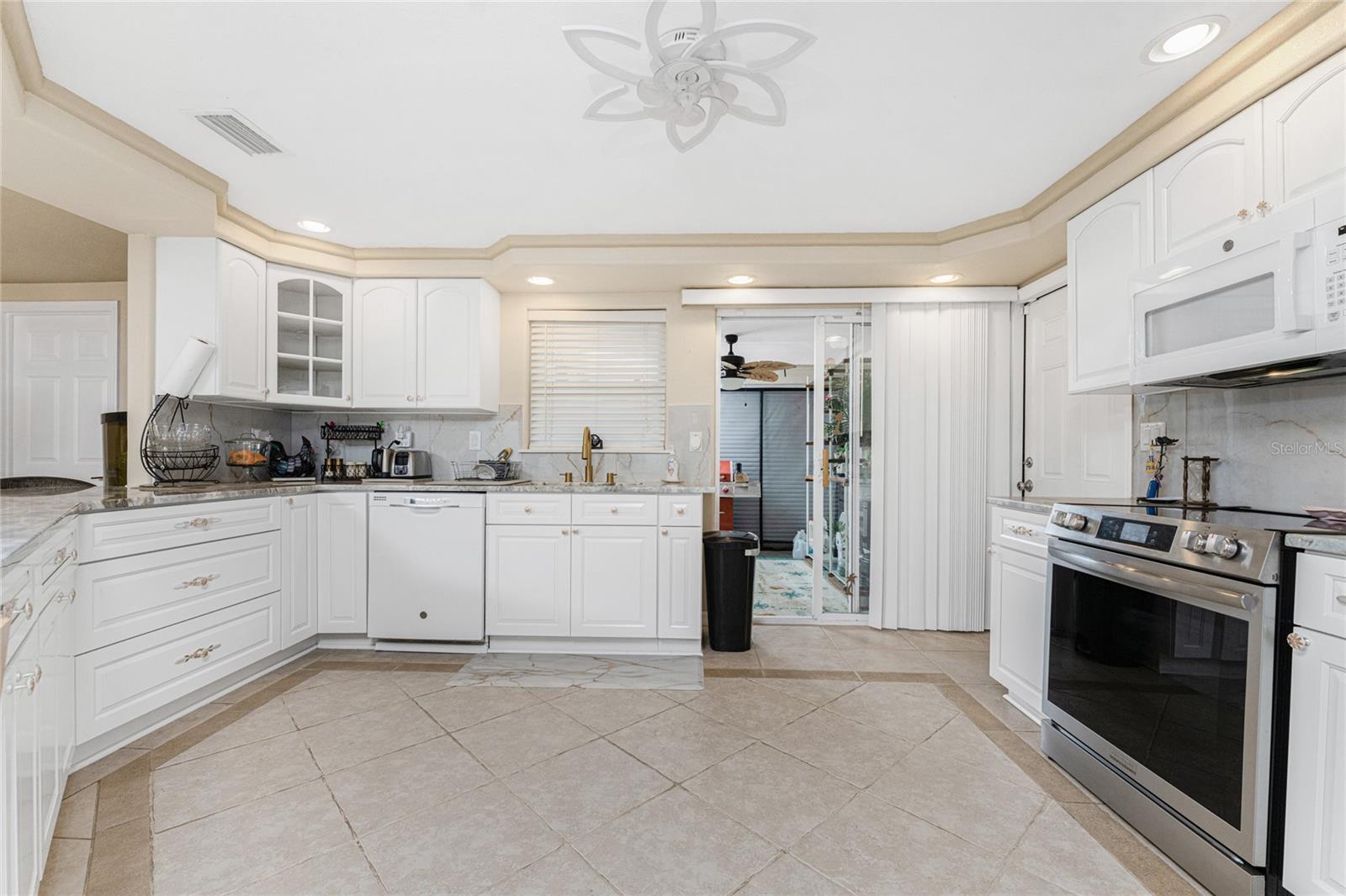 257 READING STREET NW