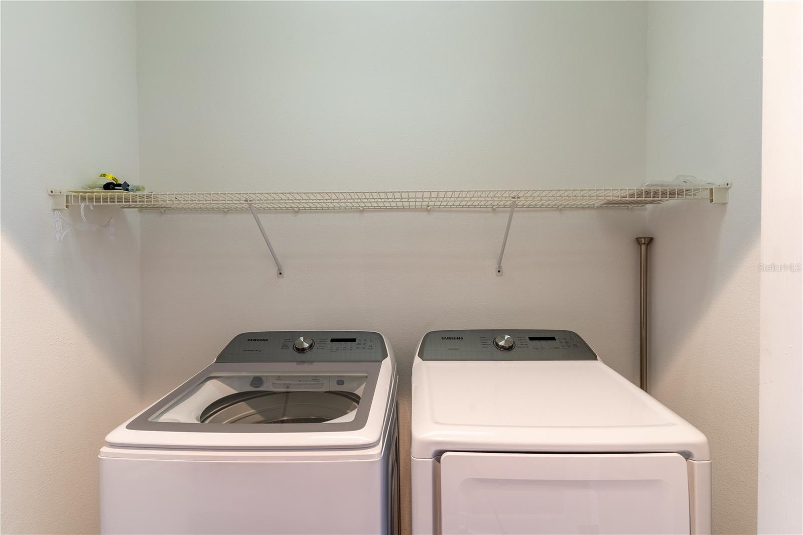 DOLPHINS LANDING - Residential Lease