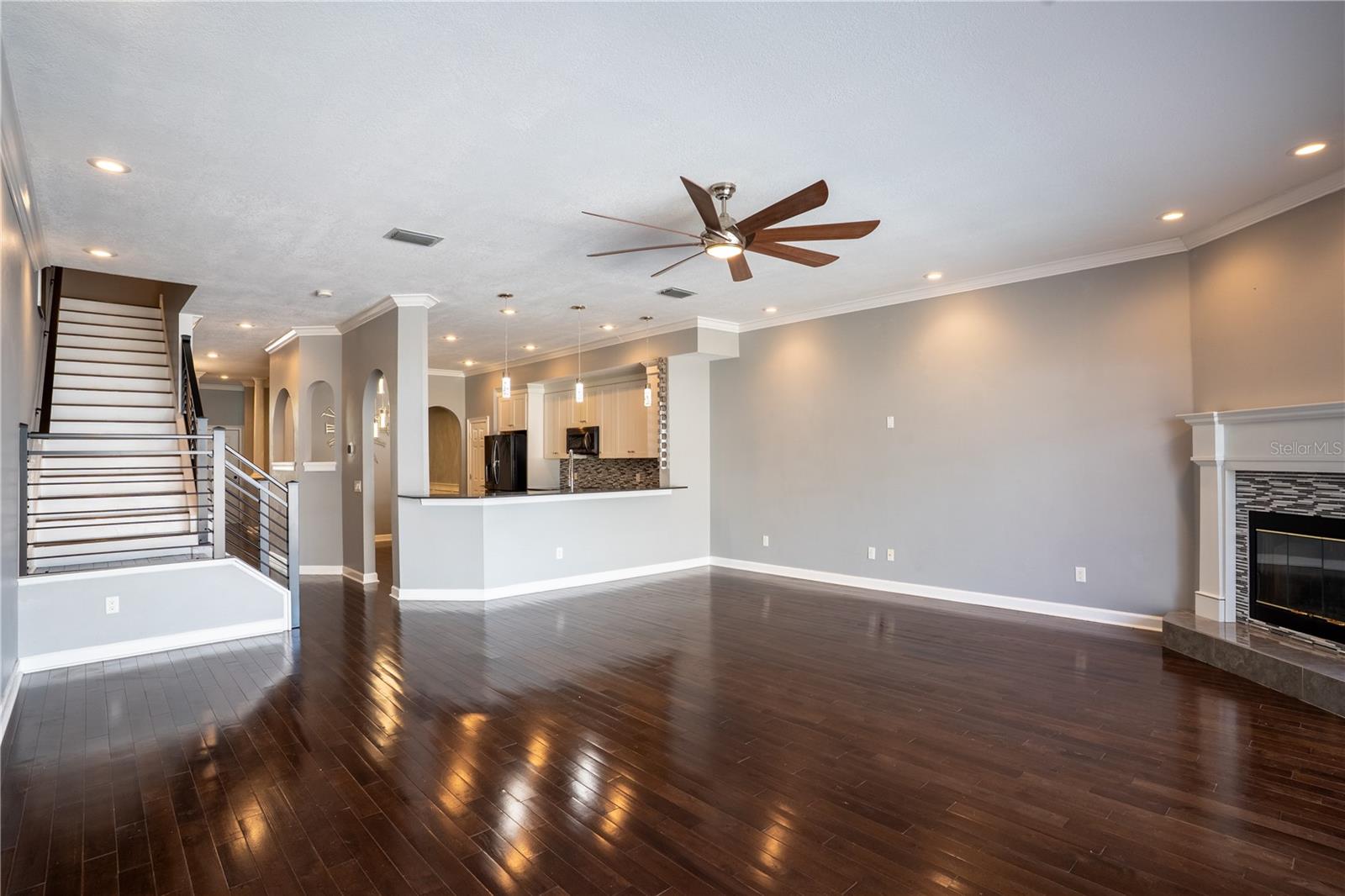 DOLPHINS LANDING - Residential Lease