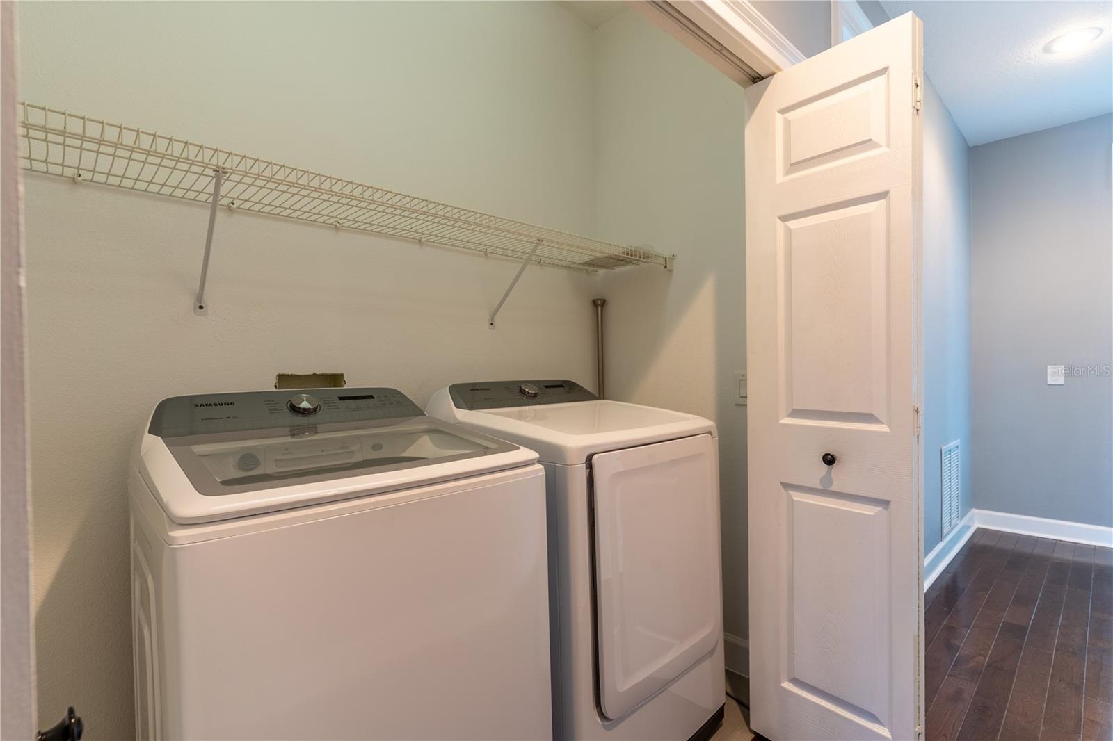 DOLPHINS LANDING - Residential Lease