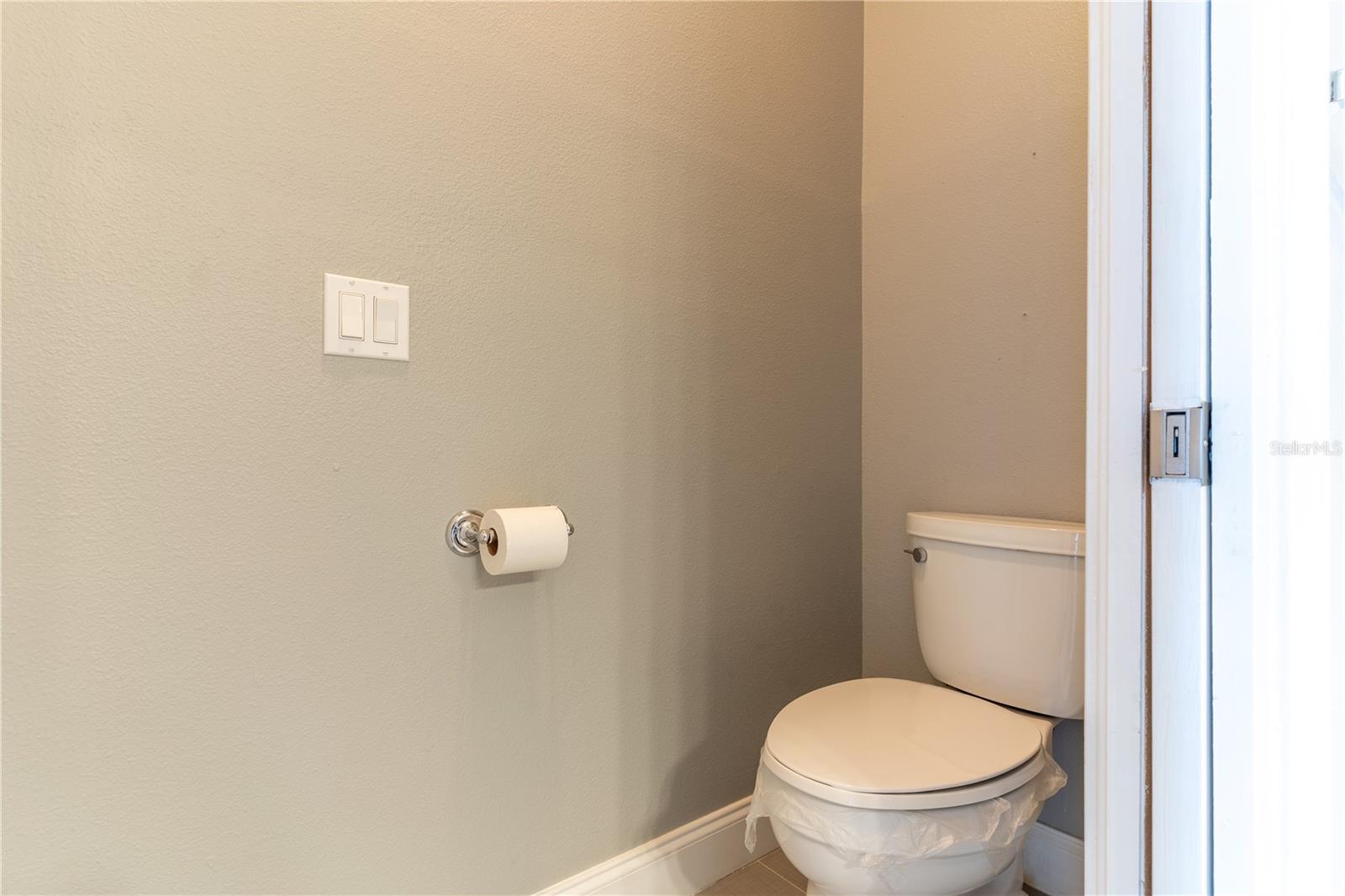 DOLPHINS LANDING - Residential Lease