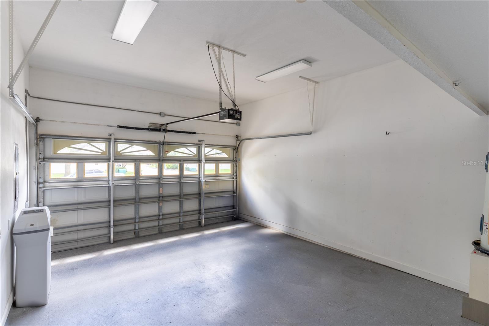 DOLPHINS LANDING - Residential Lease