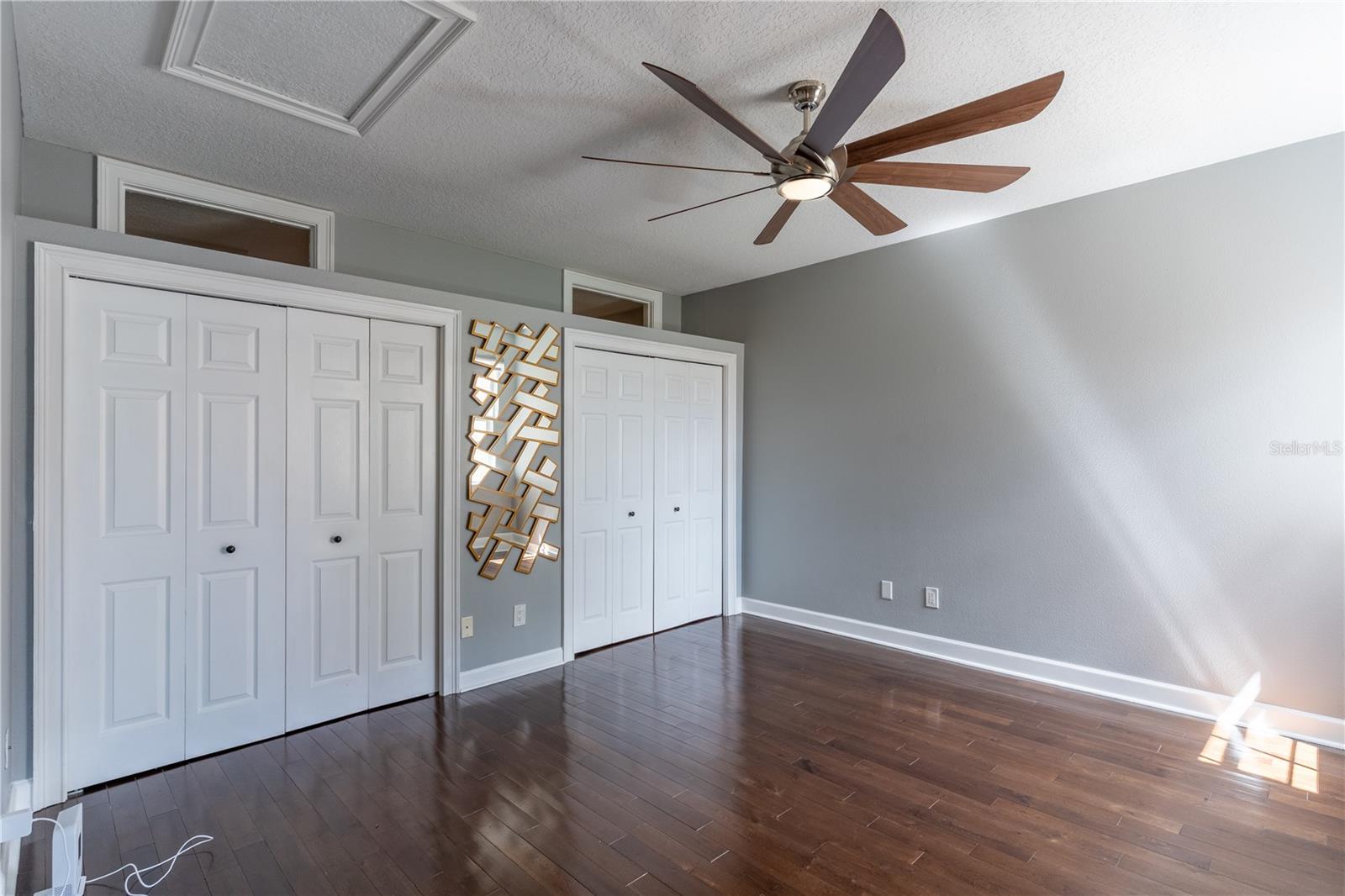 DOLPHINS LANDING - Residential Lease