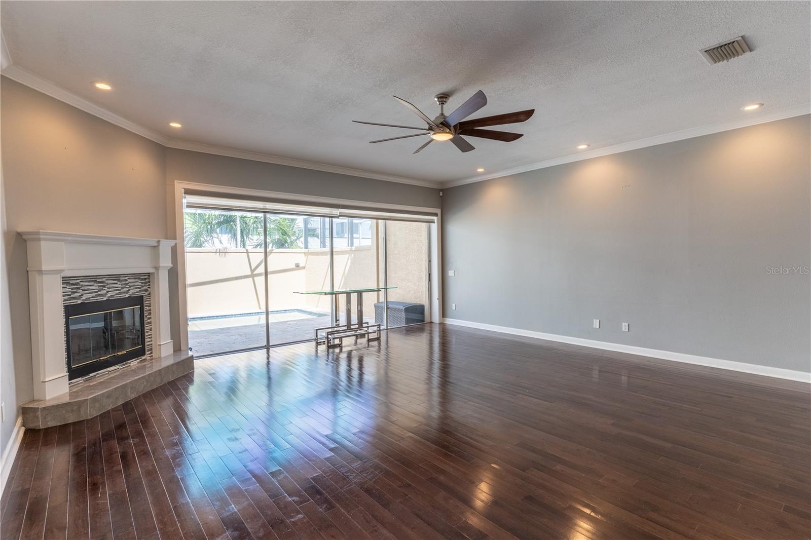 DOLPHINS LANDING - Residential Lease