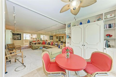 A home in LONGBOAT KEY