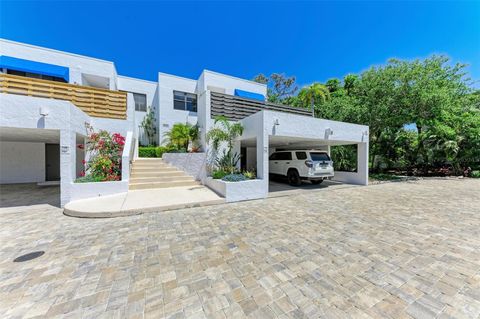 A home in LONGBOAT KEY