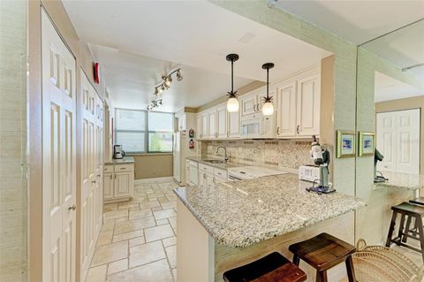 A home in LONGBOAT KEY