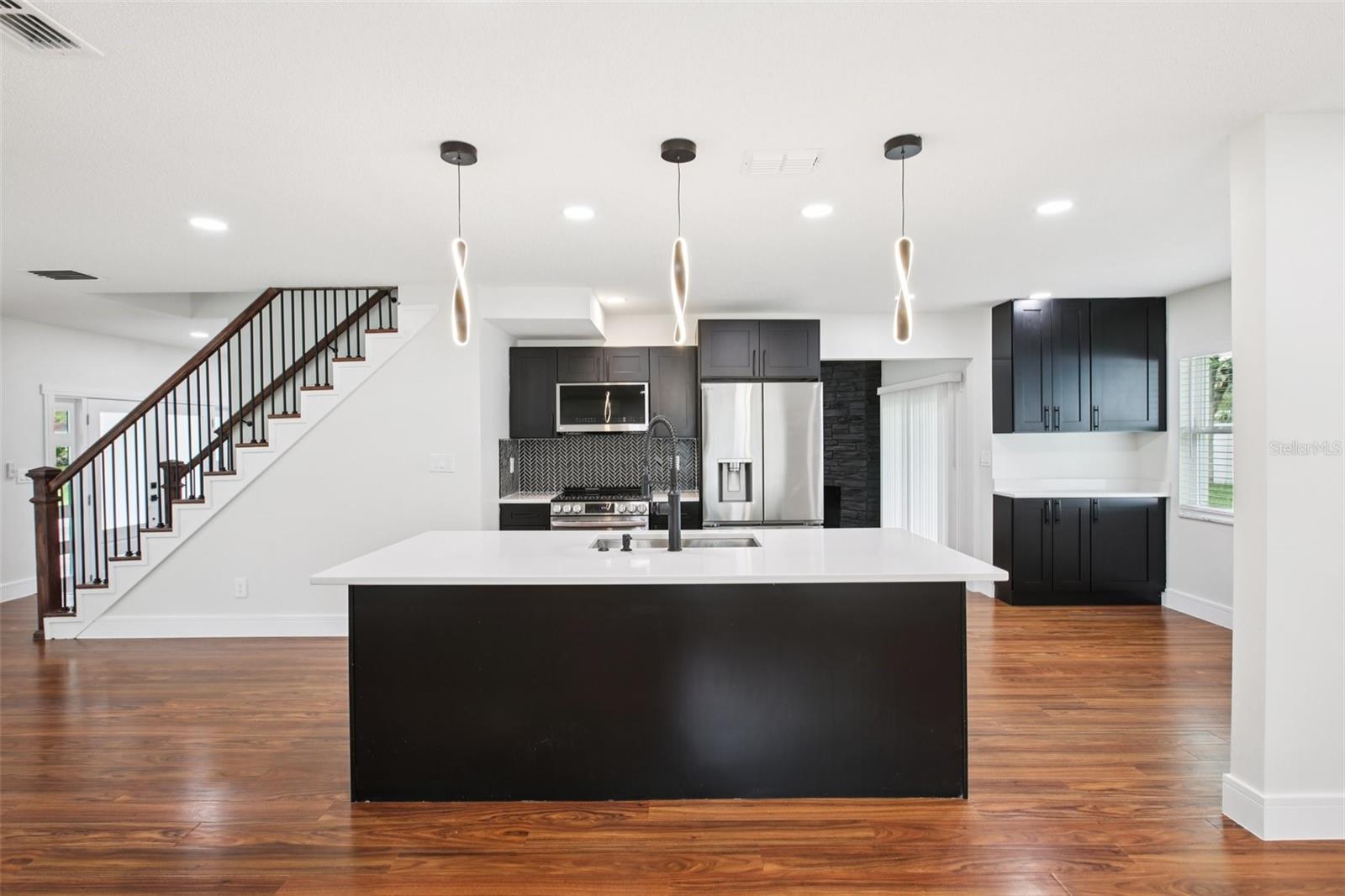 TEMPLE TERRACE ESTATES - Residential