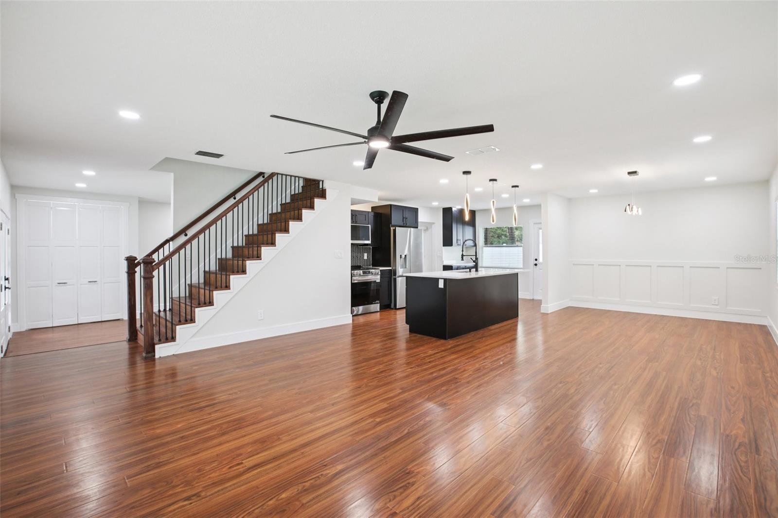 TEMPLE TERRACE ESTATES - Residential