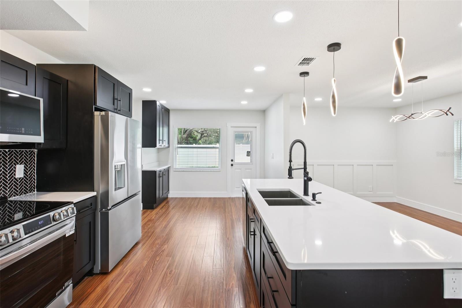 TEMPLE TERRACE ESTATES - Residential