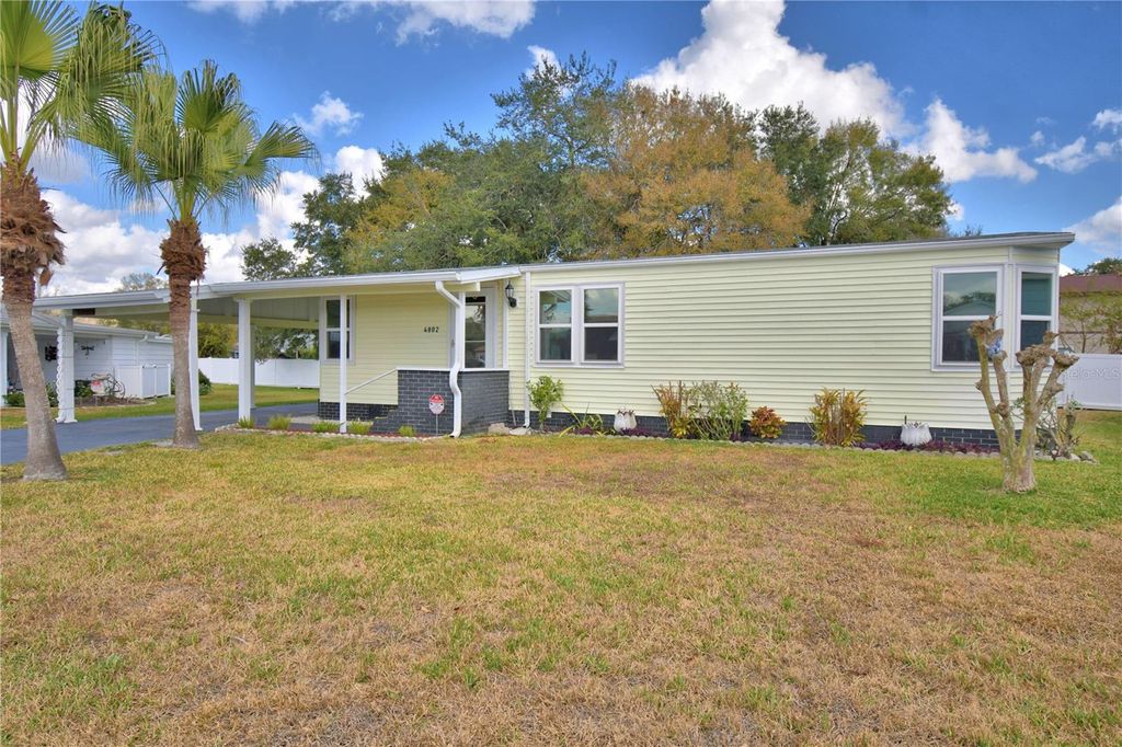 Photo of 4802 Colonnades Circle E, Lakeland, FL 33811 (MLS # L4958784)