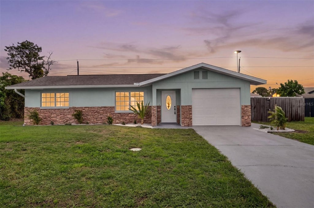 Photo of 1072 Olympia Road, Venice, FL 34293 (MLS # TB8555188)