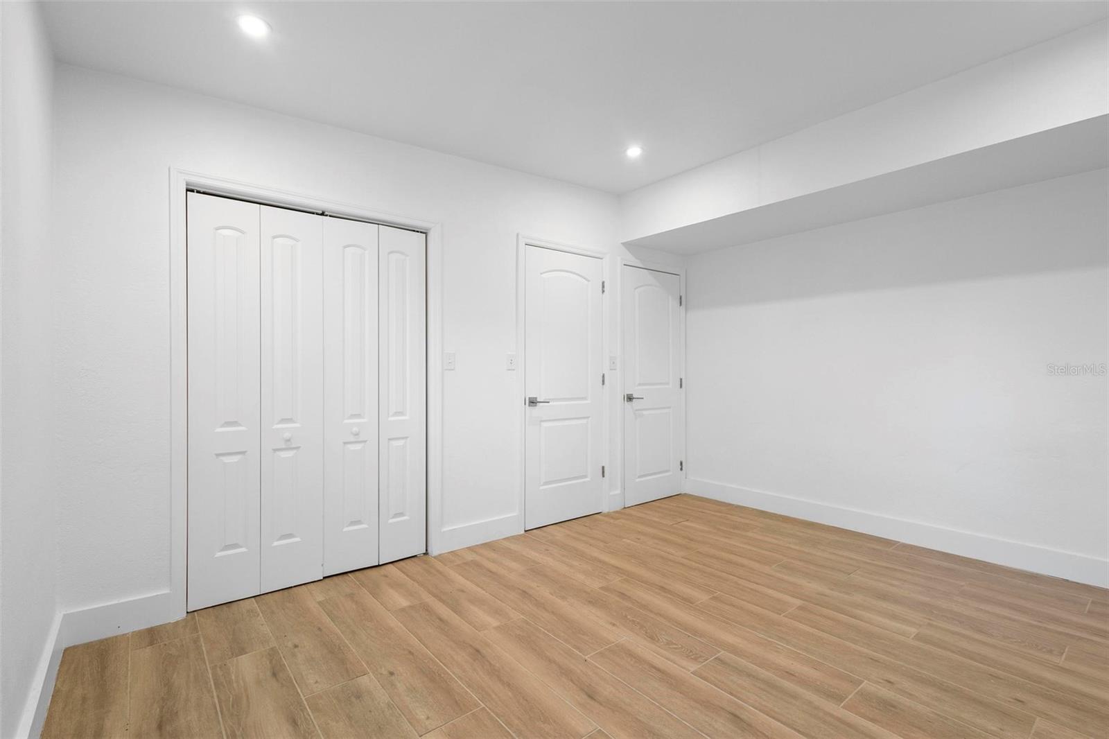 1239 VIRGINIA DRIVE