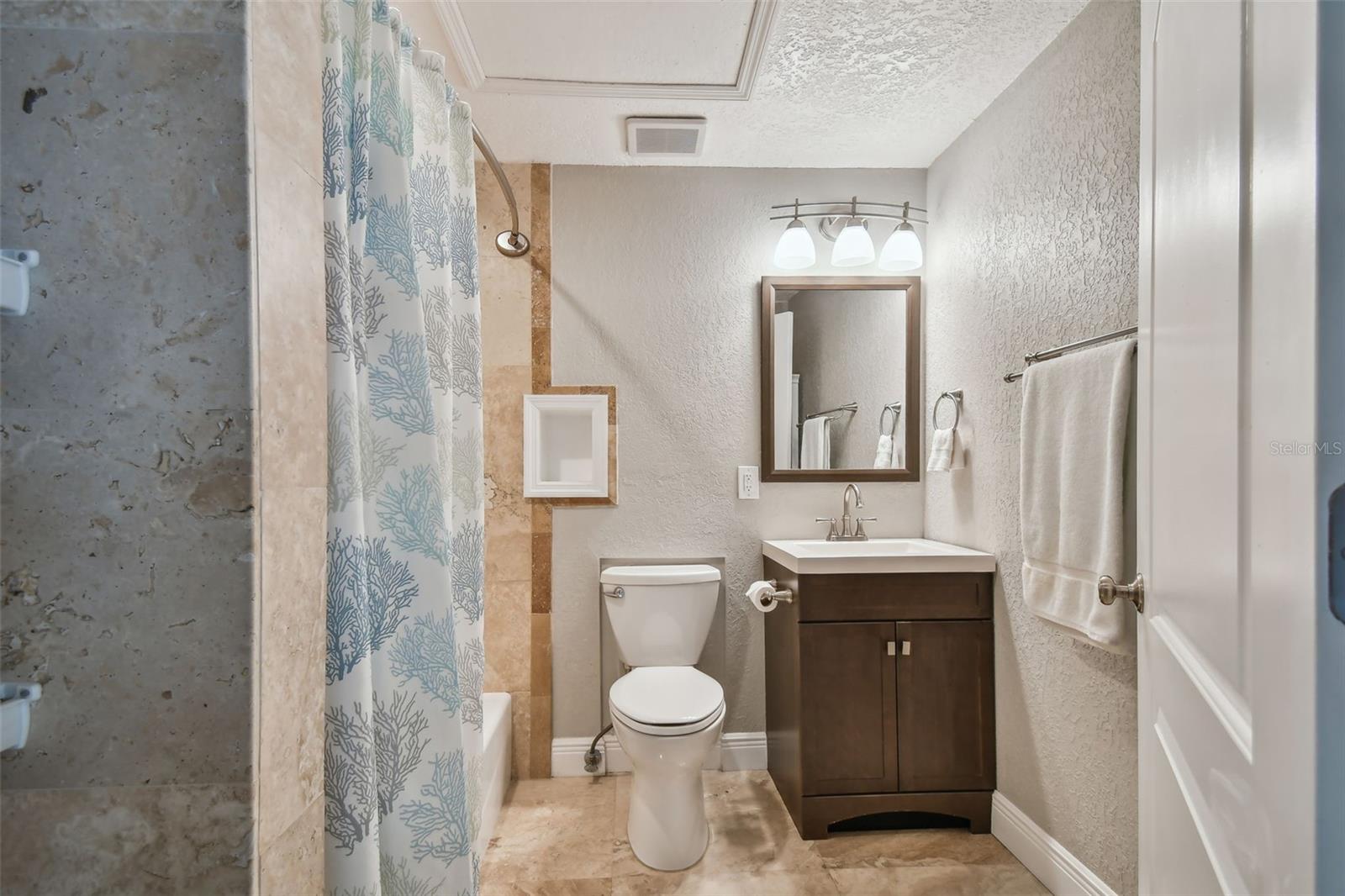 REGATTA BEACH CLUB CONDO - Residential