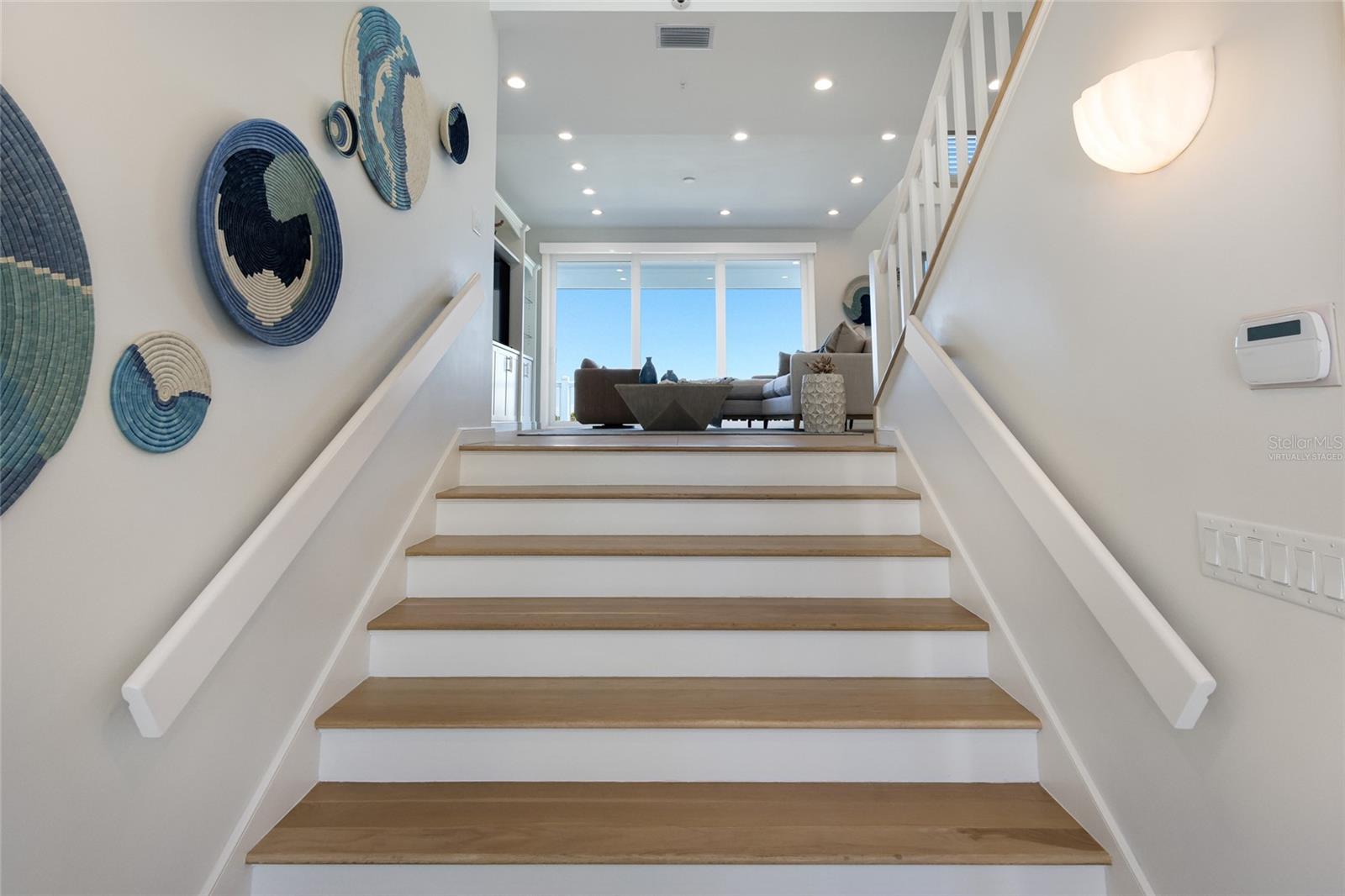 585 BUTTONWOOD BAY DRIVE