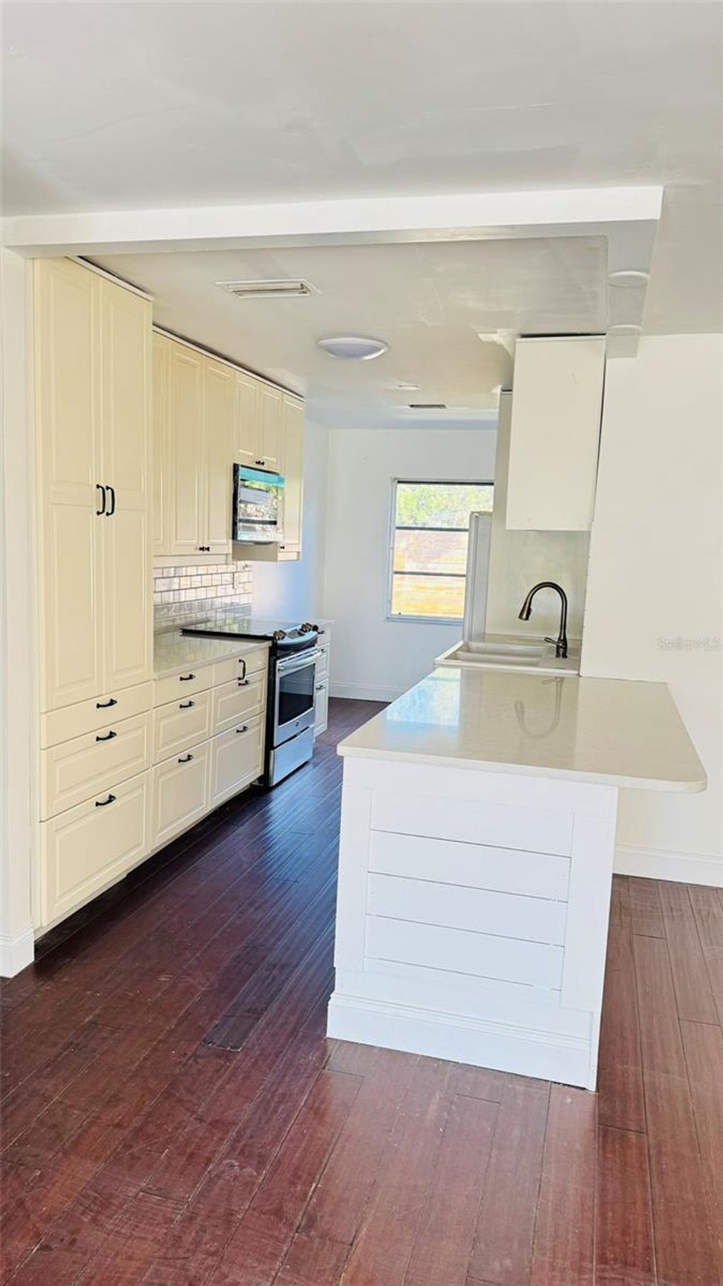 Photo of 3661 Sterling Road, Venice, FL 34293 (MLS # TB8470067)