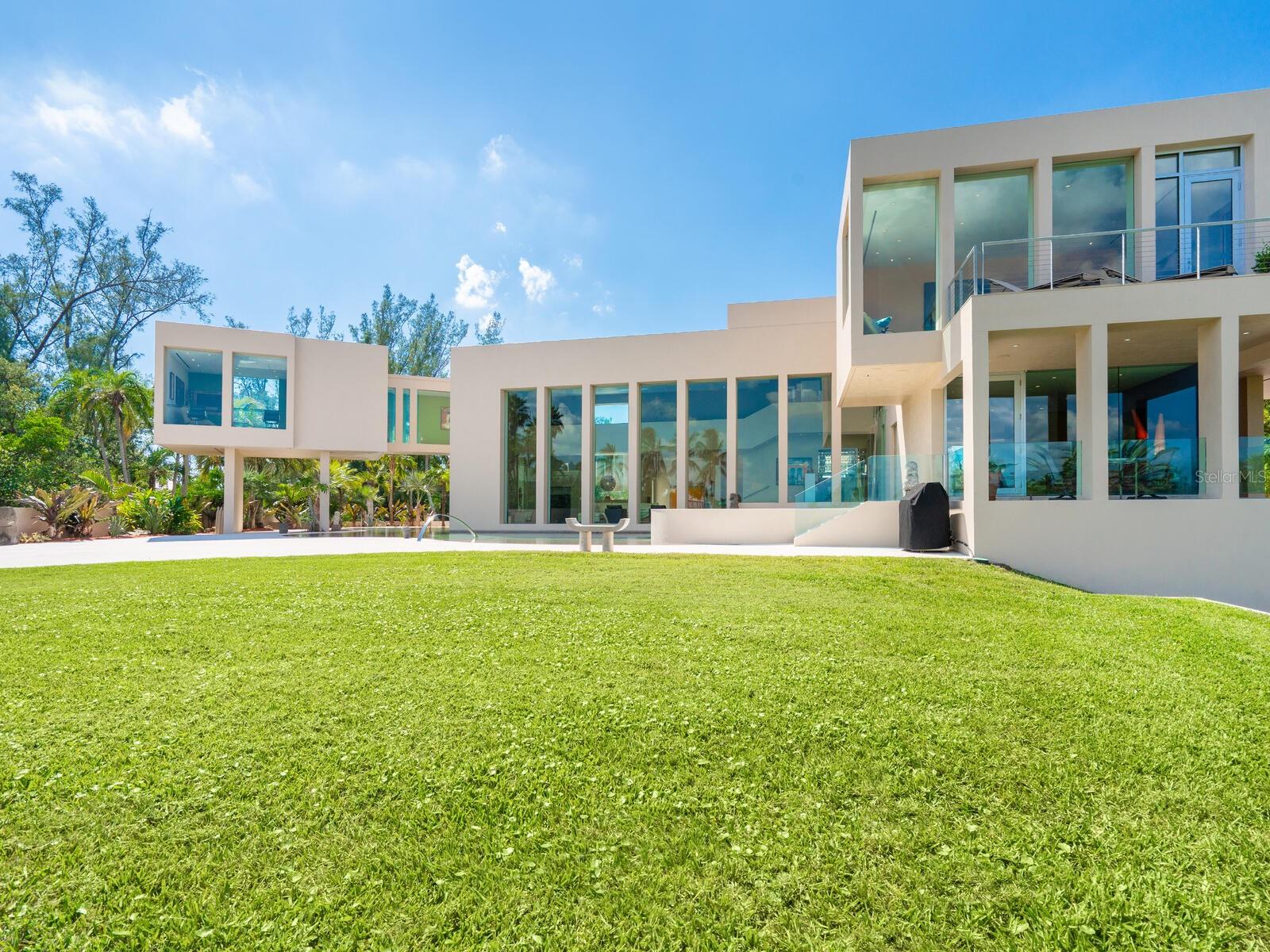 LONGBOAT KEY - Residential