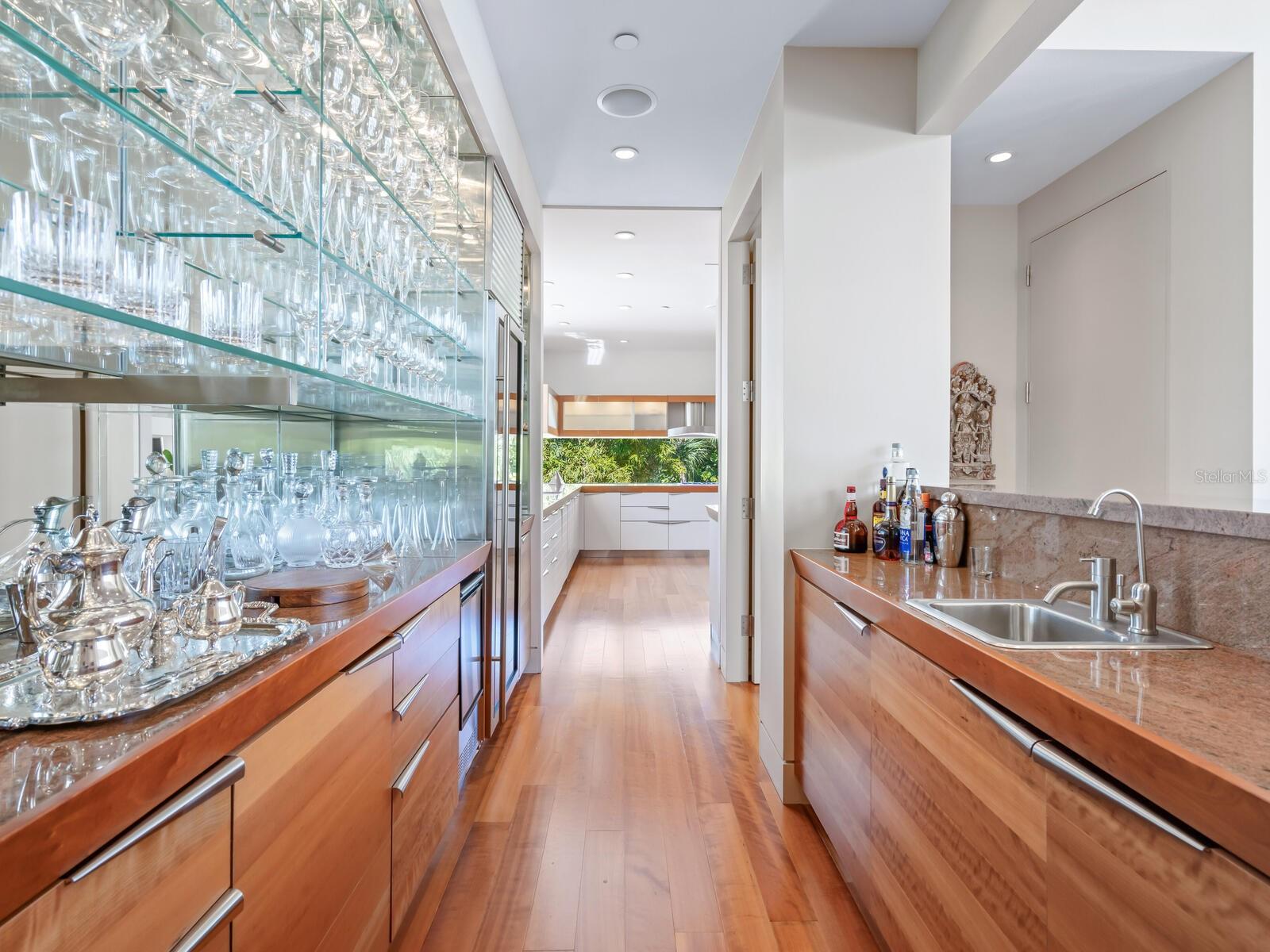 LONGBOAT KEY - Residential