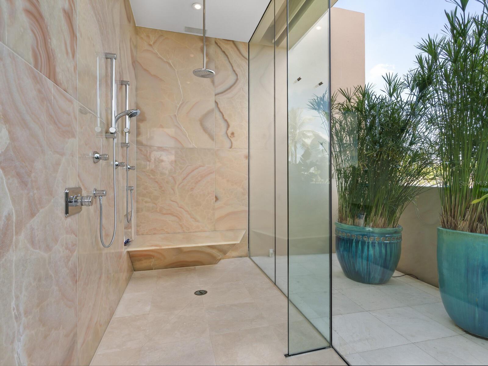 LONGBOAT KEY - Residential