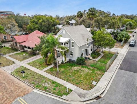 Photo of 116 N Beaumont Avenue, Kissimmee, FL 34741 (MLS # O6384202)