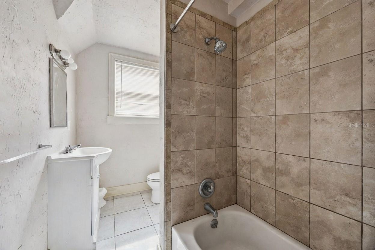 PATRICKS ADD - Residential Income