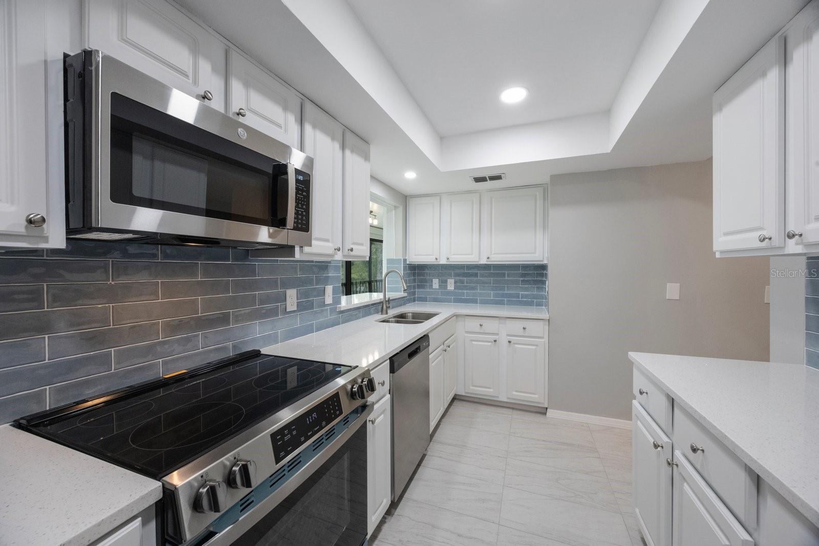 CARROLLWOOD VILL CHASE PH 6 - Residential