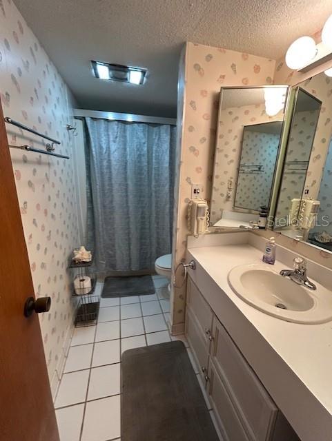 GRENELEFE CAMELOT CONDO PH 03 - Residential