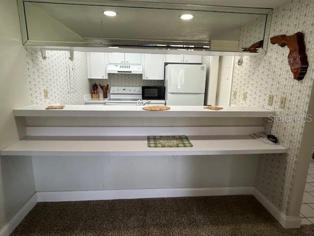 GRENELEFE CAMELOT CONDO PH 03 - Residential